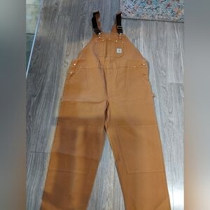 Carhartt Brown Jumpsuit with Adjustable Straps and Durable Fabric